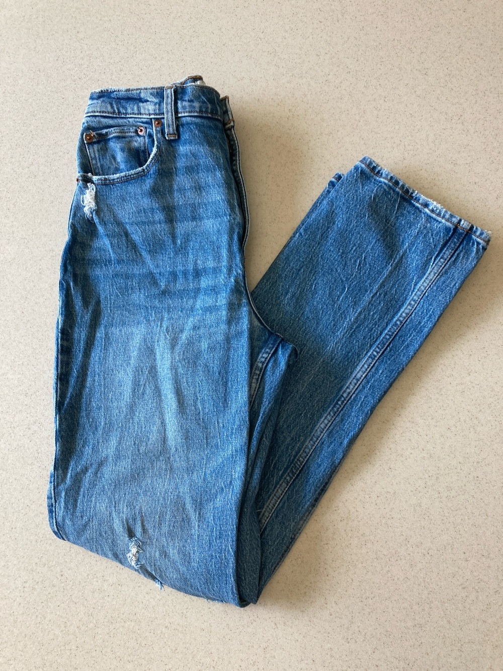 Abercrombie & Fitch Medium Blue Distressed Straight Leg Jeans Women Size 28/6 L